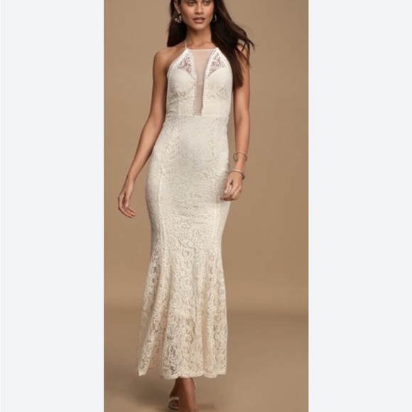 NEW LULUSDRESS Lace Halter Dress in Cream. MAXI SIZE S